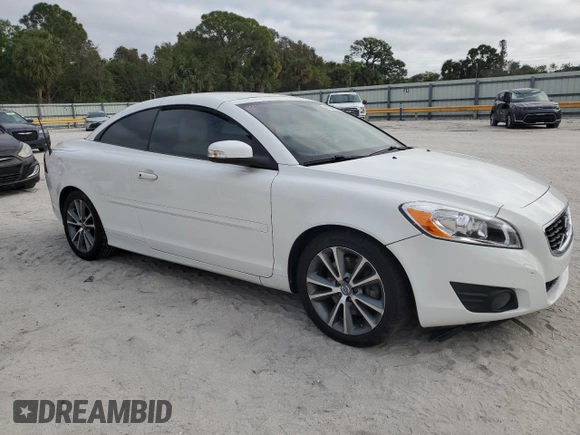 2012 Volvo C70 T5 with VIN YV1672MC4CJ130555, listed as a Copart auction lot 41596305 with 69,369 mi miles and Salvage Title. Bid and sale history available at carsss.com. Image 4.