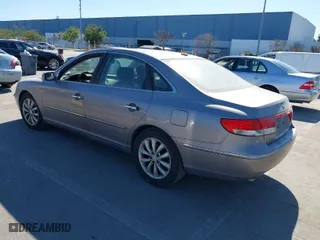 2008 Hyundai Azera Limited with VIN KMHFC46F78A289156, listed as a IAAI auction lot 41689709 with 192,480 mi miles. Bid and sale history available at carsss.com. Image 3.