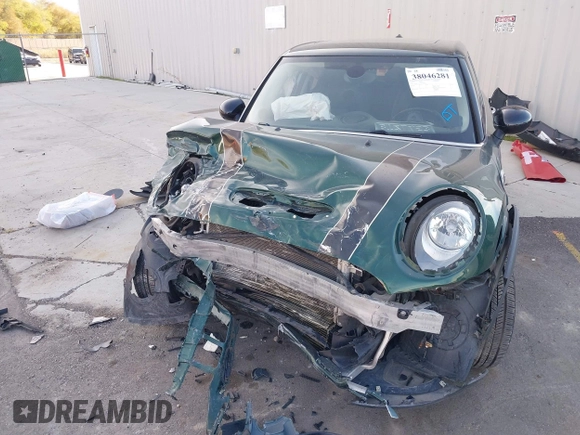 2016 MINI Cooper Hardtop 4 Door S with VIN WMWXU3C58G2D28227, listed as a IAAI auction lot 38046281 with 56,694 mi miles. Bid and sale history available at carsss.com. Image 6.