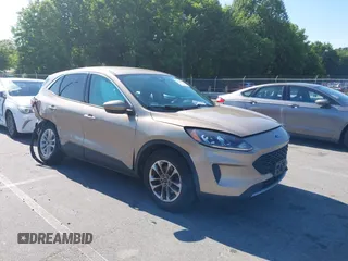 2021 Ford Escape SE с VIN 1FMCU0G67MUA00194, выставлен на аукционе IAAI как лот 42406942 с пробегом 62 553 миль миль и . История ставок и продаж доступна на DreamBid. Изображение 1.
