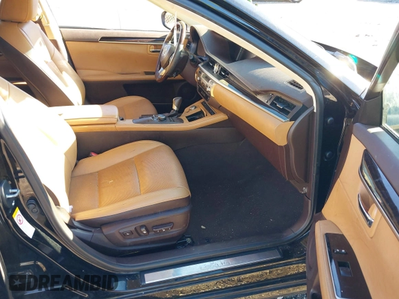 2018 Lexus ES with VIN 58ABK1GG7JU085607, listed as a IAAI auction lot 40888764 with 123,116 mi miles. Bid and sale history available at carsss.com. Image 5.