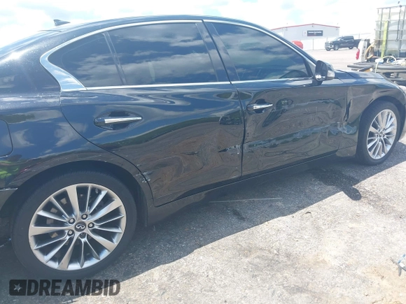 2018 Infiniti Q50 Luxe z VIN JN1EV7AP3JM356824, wystawiony jako IAAI lot #42233119 z przebiegiem 172 183 mil mil oraz . Historia ofert i sprzedaży dostępna na DreamBid. Obrazek 6.