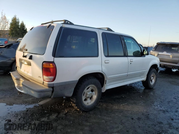 1999 Ford Explorer XLT z VIN 1FMZU32E7XZB32549, wystawiony jako Copart lot #81820544 z przebiegiem 227 686 mil mil oraz Szkoda całkowita • Salvage title. Historia ofert i sprzedaży dostępna na DreamBid. Obrazek 3.