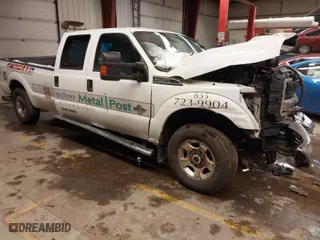 2015 Ford Super Duty F-250 SRW Lariat with VIN 1FT7W2BT2FEB23987, listed as a IAAI auction lot 41538076 with 297,010 mi miles. Bid and sale history available at carsss.com. Image 1.