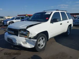 2006 Chevrolet TrailBlazer LS with VIN 1GNDT13S762342786, listed as a IAAI auction lot 39932194 with 288,370 mi miles and . Bid and sale history available at DreamBid. Image 2.