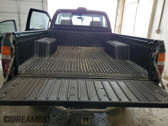 1994 Toyota Pickup DX z VIN 4TARN01P6RZ158609, wystawiony jako Copart lot #66612684 z przebiegiem 230 855 mil mil oraz Szkoda całkowita • Salvage title. Historia ofert i sprzedaży dostępna na DreamBid. Obrazek 10.