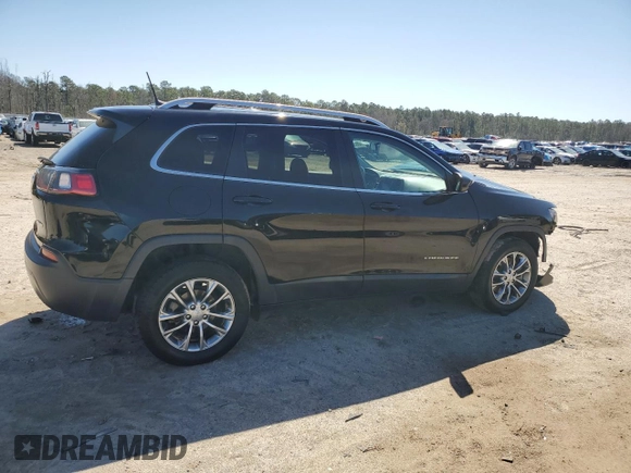 2019 Jeep Cherokee Latitude Plus with VIN 1C4PJLLB4KD202281, listed as a Copart auction lot 48633225 with 153,366 mi miles and Salvage Title. Bid and sale history available at DreamBid. Image 3.