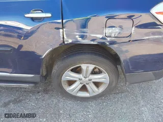 2013 Toyota Highlander Limited with VIN 5TDDK3EH1DS264102, listed as a IAAI auction lot 41829823 with 186,503 mi miles. Bid and sale history available at carsss.com. Image 6.
