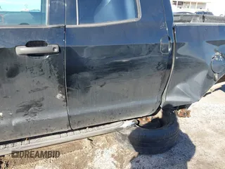 2016 Toyota Tundra 4WD Truck SR with VIN 5TFUM5F16GX064418, listed as a IAAI auction lot 41504912 with 215,241 mi miles. Bid and sale history available at carsss.com. Image 19.