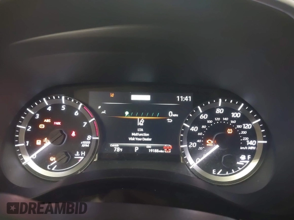 2024 Toyota Highlander LE with VIN 5TDKDRBH5RS539941, listed as a IAAI auction lot 42382715 with 19,188 mi miles and . Bid and sale history available at DreamBid. Image 7.