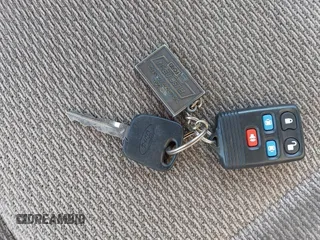1999 Ford Windstar SE z VIN 2FMZA5242XBB02440, wystawiony jako IAAI lot #42506624 z przebiegiem 157 395 mil mil oraz . Historia ofert i sprzedaży dostępna na DreamBid. Obrazek 11.