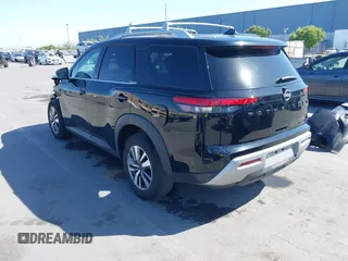 2023 Nissan Pathfinder SL z VIN 5N1DR3CC3PC225385, wystawiony jako IAAI lot #42382457 z przebiegiem 37 738 mil mil oraz . Historia ofert i sprzedaży dostępna na DreamBid. Obrazek 3.