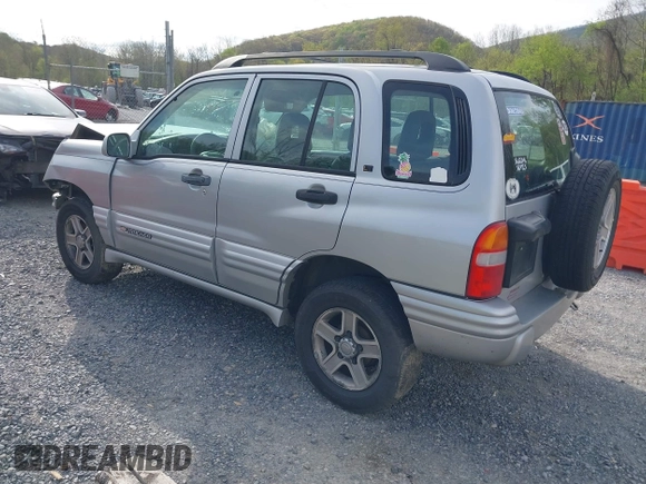 2002 Chevrolet Tracker LT z VIN 2CNBJ634926935241, wystawiony jako IAAI lot #42086260 z przebiegiem Nie podano mil oraz . Historia ofert i sprzedaży dostępna na DreamBid. Obrazek 3.
