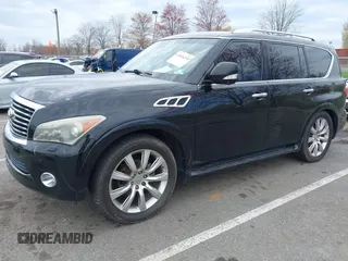 2012 Infiniti QX56 7-passenger z VIN JN8AZ2NEXC9020609, wystawiony jako IAAI lot #42026235 z przebiegiem 168 109 mil mil oraz . Historia ofert i sprzedaży dostępna na DreamBid. Obrazek 2.