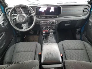 2024 Jeep Wrangler Rubicon X z VIN 1C4RJXR6XRW217098, wystawiony jako Copart lot #50154025 z przebiegiem 15 887 mil mil oraz Czysty tytuł • Clean title. Historia ofert i sprzedaży dostępna na DreamBid. Obrazek 8.
