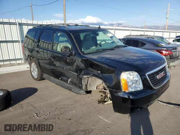 2007 GMC Yukon SLT with VIN 1GKFK13007J148406, listed as a Copart auction lot 67175134 with 175,936 mi miles and Salvage Title. Bid and sale history available at carsss.com. Image 4.