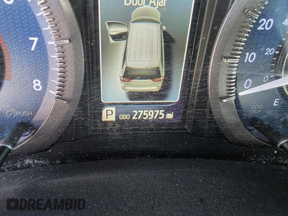 2015 Toyota Sienna XLE with VIN 5TDYK3DC2FS677415, listed as a Copart auction lot 54703175 with 275,971 mi miles and Clean Title. Bid and sale history available at carsss.com. Image 8.