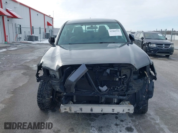 2017 Toyota Tacoma SR5 z VIN 3TMCZ5AN5HM110951, wystawiony jako IAAI lot #41580916 z przebiegiem 107 020 mil mil oraz . Historia ofert i sprzedaży dostępna na DreamBid. Obrazek 12.