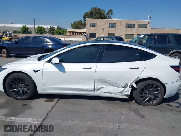 2025 Tesla Model 3 Long Range with VIN 5YJ3E1EB3SF914858, listed as a IAAI auction lot 42719707 with 5,849 mi miles and . Bid and sale history available at DreamBid. Image 15.