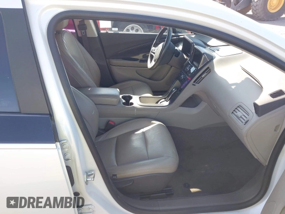 2015 Chevrolet Volt with VIN 1G1RC6E40FU132408, listed as a IAAI auction lot 41970108 with 82,038 mi miles and . Bid and sale history available at DreamBid. Image 5.