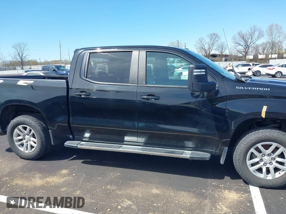 2021 Chevrolet Silverado 1500 LT with VIN 3GCUYDET1MG100713, listed as a IAAI auction lot 41854330 with 92,186 mi miles. Bid and sale history available at carsss.com. Image 12.