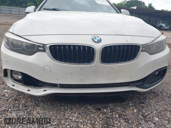 2018 BMW 4 Series 430i z VIN WBA4Z1C5XJEA31183, wystawiony jako IAAI lot #42133949 z przebiegiem 99 173 mil mil oraz . Historia ofert i sprzedaży dostępna na DreamBid. Obrazek 6.