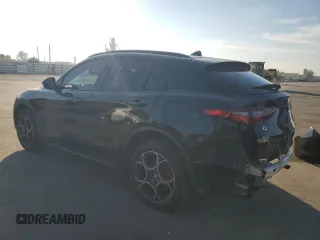 2022 Alfa Romeo Stelvio Sprint z VIN ZASPAKAN7N7D41824, wystawiony jako Copart lot #43214015 z przebiegiem 62 232 mil mil oraz Szkody całkowita. Historia ofert i sprzedaży dostępna na DreamBid. Obrazek 2.