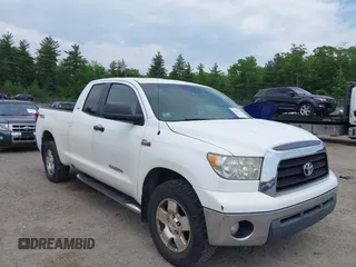 2008 Toyota Tundra z VIN 5TBBV54128S503511, wystawiony jako IAAI lot #42445328 z przebiegiem 171 171 mil mil oraz . Historia ofert i sprzedaży dostępna na DreamBid. Obrazek 1.