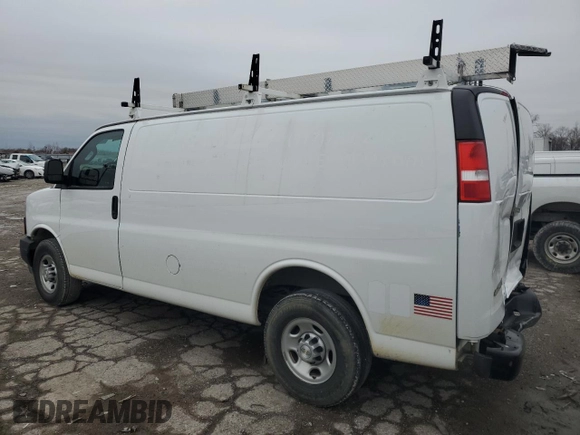 2021 Chevrolet Express Cargo z VIN 1GCWGAFP5M1200324, wystawiony jako Copart lot #44656985 z przebiegiem 53 290 mil mil oraz Szkoda całkowita • Salvage title. Historia ofert i sprzedaży dostępna na DreamBid. Obrazek 2.