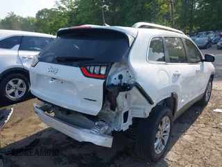2019 Jeep Cherokee Latitude Plus z VIN 1C4PJLLBXKD308346, wystawiony jako IAAI lot #42146125 z przebiegiem 94 066 mil mil oraz . Historia ofert i sprzedaży dostępna na DreamBid. Obrazek 4.