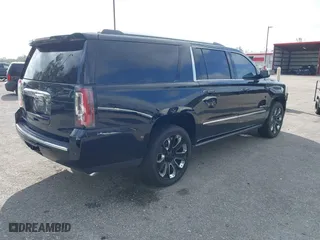 2018 GMC Yukon XL Denali with VIN 1GKS2HKJ0JR361463, listed as a IAAI auction lot 41713458 with 113,569 mi miles. Bid and sale history available at carsss.com. Image 4.