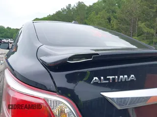 2013 Nissan Altima SV z VIN 1N4BL3AP1DC160671, wystawiony jako IAAI lot #42219112 z przebiegiem 211 825 mil mil oraz . Historia ofert i sprzedaży dostępna na DreamBid. Obrazek 12.