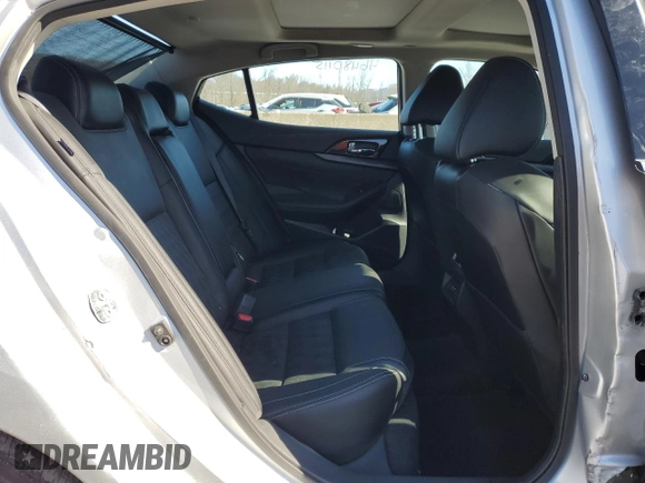 2023 Nissan Maxima Platinum with VIN 1N4AA6FVXPC501029, listed as a Copart auction lot 46480115 with 17,097 mi miles and Salvage title. Bid and sale history available at DreamBid. Image 10.