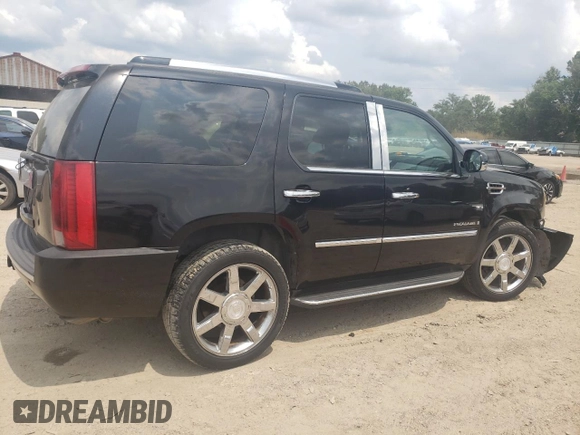 2007 Cadillac Escalade z VIN 1GYFK63867R134052, wystawiony jako Copart lot #59146595 z przebiegiem 241 037 mil mil oraz Szkoda całkowita • Salvage title. Historia ofert i sprzedaży dostępna na DreamBid. Obrazek 3.