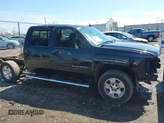 2013 Chevrolet Silverado 1500 LT with VIN 3GCPKSE75DG307515, listed as a IAAI auction lot 41982847 with 178,892 mi miles. Bid and sale history available at carsss.com. Image 14.