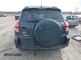 2009 Toyota RAV4 with VIN JTMBF33V995000790, listed as a IAAI auction lot 41901673 with 154,174 mi miles. Bid and sale history available at carsss.com. Image 16.