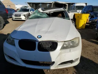 2010 BMW 3 Series 328i xDrive with VIN WBAUU3C5XAA541189, listed as a Copart auction lot 47542595 with 225,967 mi miles and Salvage Title. Bid and sale history available at DreamBid. Image 5.