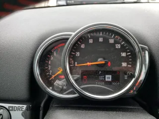 2020 MINI Countryman Cooper S with VIN WMZYW7C04L3L39918, listed as a Copart auction lot 70145374 with 31,523 mi miles and Salvage Title. Bid and sale history available at carsss.com. Image 9.