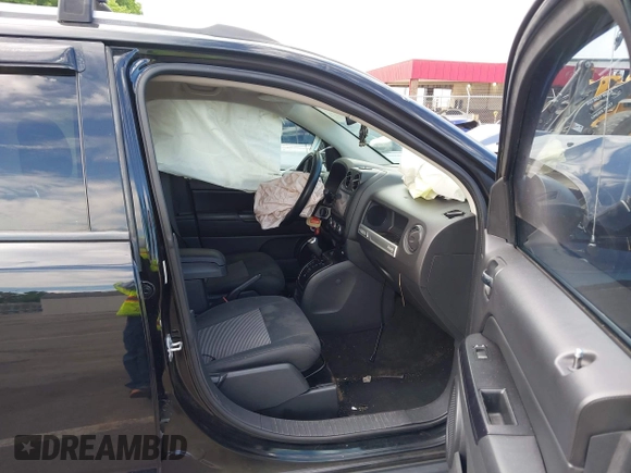 2016 Jeep Compass Sport z VIN 1C4NJCBA2GD715553, wystawiony jako IAAI lot #42205109 z przebiegiem 121 353 mil mil oraz . Historia ofert i sprzedaży dostępna na DreamBid. Obrazek 5.