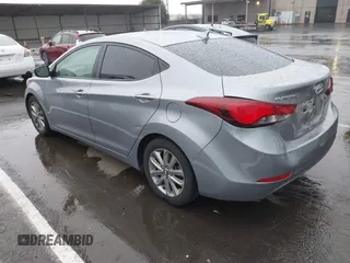 2015 Hyundai Elantra SE z VIN 5NPDH4AE7FH616818, wystawiony jako IAAI lot #41784684 z przebiegiem 107 377 mil mil oraz . Historia ofert i sprzedaży dostępna na DreamBid. Obrazek 3.