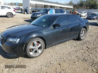 2015 Chrysler 300 with VIN 2C3CCABGXFH904208, listed as a Copart auction lot 43794485 with 81,505 mi miles and Salvage Title. Bid and sale history available at carsss.com. Image 1.
