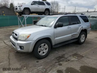 2008 Toyota 4Runner SR5 with VIN JTEZU14R18K014804, listed as a Copart auction lot 49154365 with 233,825 mi miles and Salvage Title. Bid and sale history available at carsss.com. Image 1.