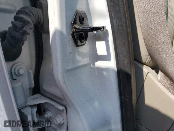 2008 Ford Explorer XLT z VIN 1FMEU73E98UA88637, wystawiony jako Copart lot #56281015 z przebiegiem 48 341 mil mil oraz Szkoda całkowita • Salvage title. Historia ofert i sprzedaży dostępna na DreamBid. Obrazek 13.