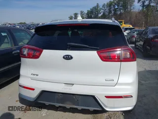 2017 Kia Niro FE with VIN KNDCB3LC1H5089168, listed as a IAAI auction lot 41574413 with 102,844 mi miles. Bid and sale history available at carsss.com. Image 16.