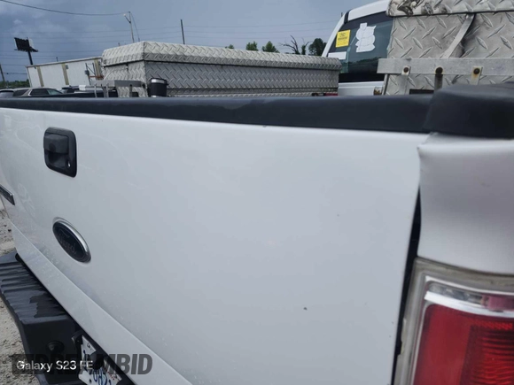 2010 Ford F-150 XL z VIN 1FTEX1EW7AFA89309, wystawiony jako IAAI lot #42802196 z przebiegiem 212 713 mil mil oraz . Historia ofert i sprzedaży dostępna na DreamBid. Obrazek 19.