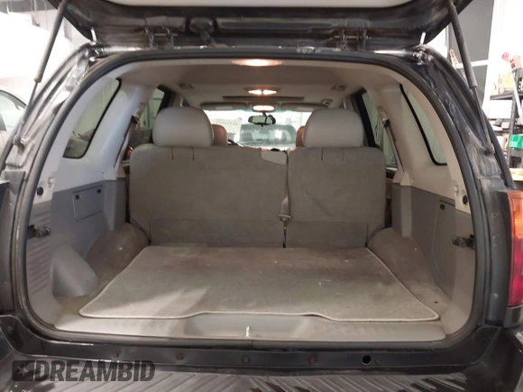 2005 GMC Envoy SLT z VIN 1GKDT13S852281122, wystawiony jako IAAI lot #42292577 z przebiegiem 156 052 mil mil oraz . Historia ofert i sprzedaży dostępna na DreamBid. Obrazek 18.