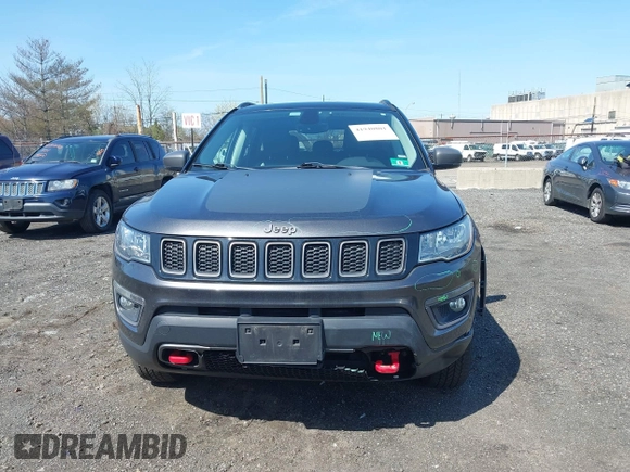 2018 Jeep Compass Trailhawk with VIN 3C4NJDDB5JT316326, listed as a IAAI auction lot 41940801 with 111,941 mi miles and . Bid and sale history available at carsss.com. Image 12.