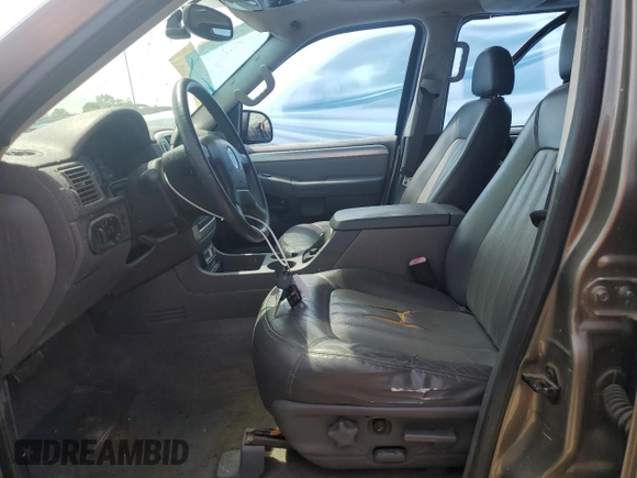 2003 Mercury Mountaineer Convenience with VIN 4M2DU86W43ZJ14299, listed as a Copart auction lot 52426495 with 155,577 mi miles and Salvage title. Bid and sale history available at DreamBid. Image 7.