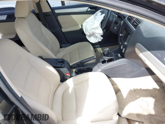 2013 Volkswagen Jetta Sedan SE w/Convenience/Sunroof with VIN 3VWDX7AJ0DM377828, listed as a IAAI auction lot 42081874 with 148,080 mi miles. Bid and sale history available at carsss.com. Image 5.