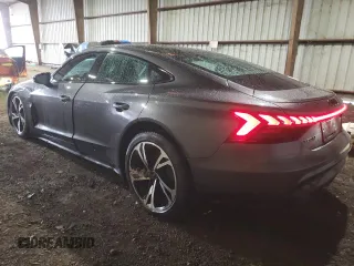 2023 Audi e-tron GT Premium Plus z VIN WAUCJBFW4P7000809, wystawiony jako Copart lot #41245544 z przebiegiem 8839 mil mil oraz . Historia ofert i sprzedaży dostępna na DreamBid. Obrazek 2.